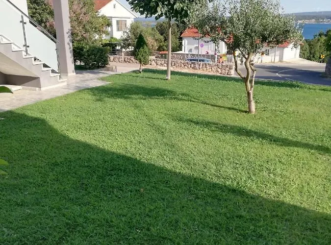 Deluxe