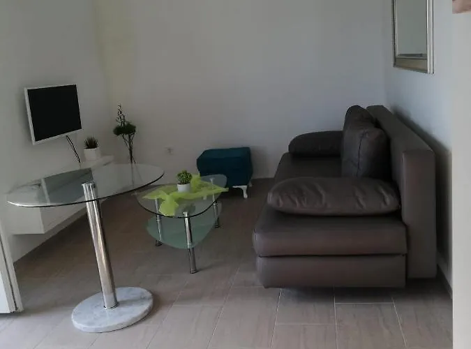 Апартаменты Deluxe *